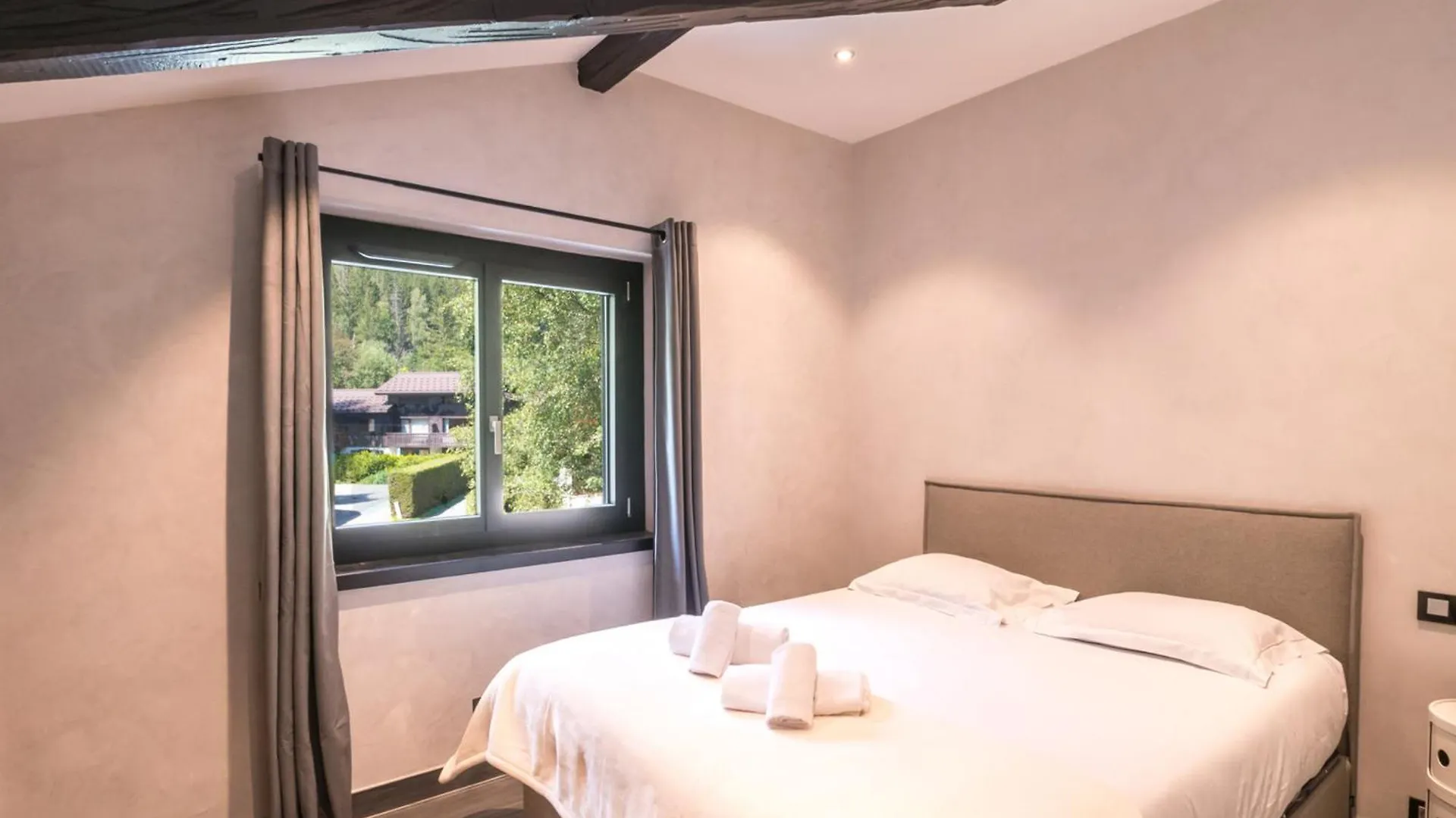 Apartment Demi-Chalet Cosy A Chamonix Avec Jardin, Parking Et Wi-Fi - Fr-1-343-227 France