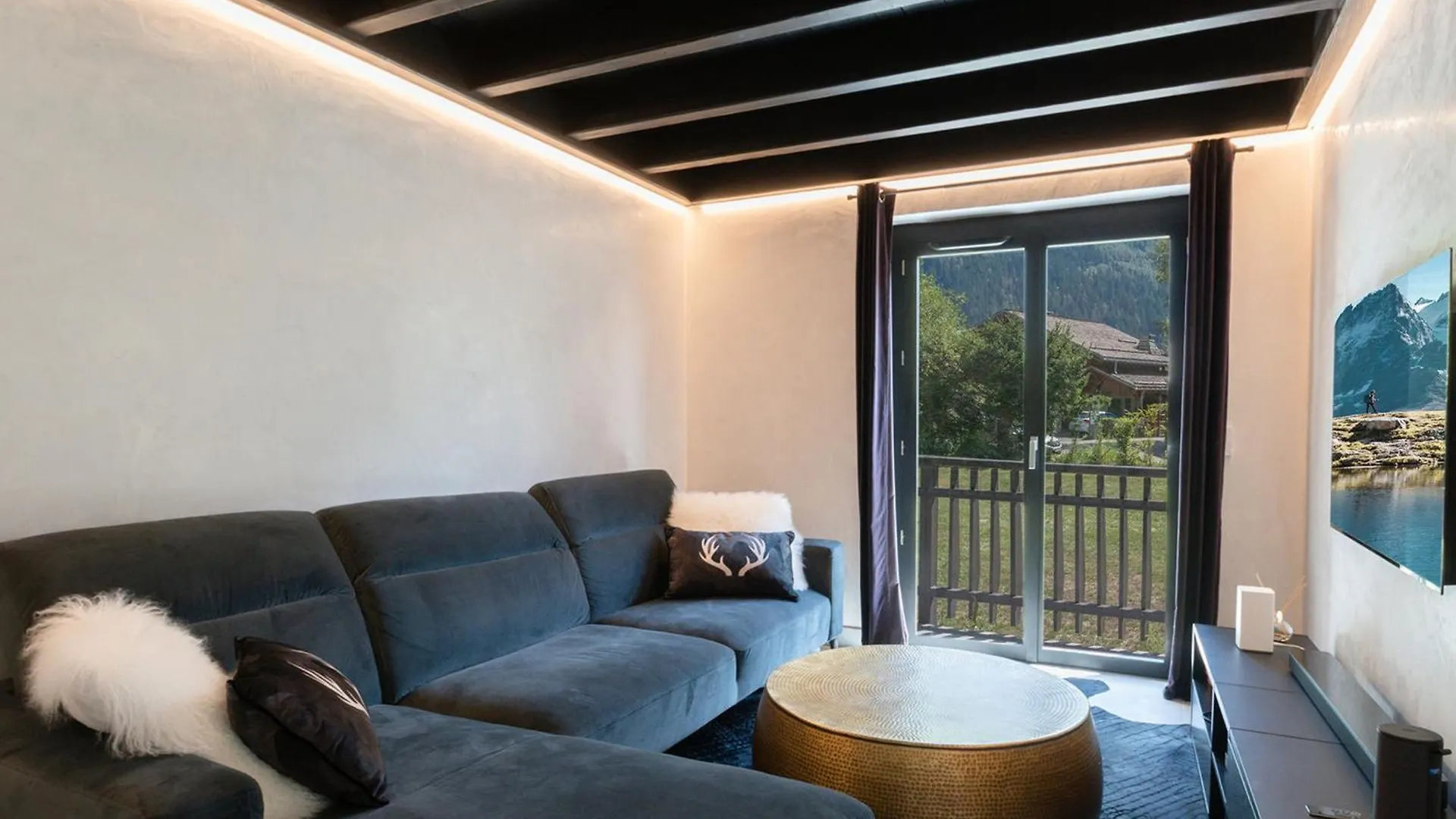 Demi-Chalet Cosy A Chamonix Avec Jardin, Parking Et Wi-Fi - Fr-1-343-227