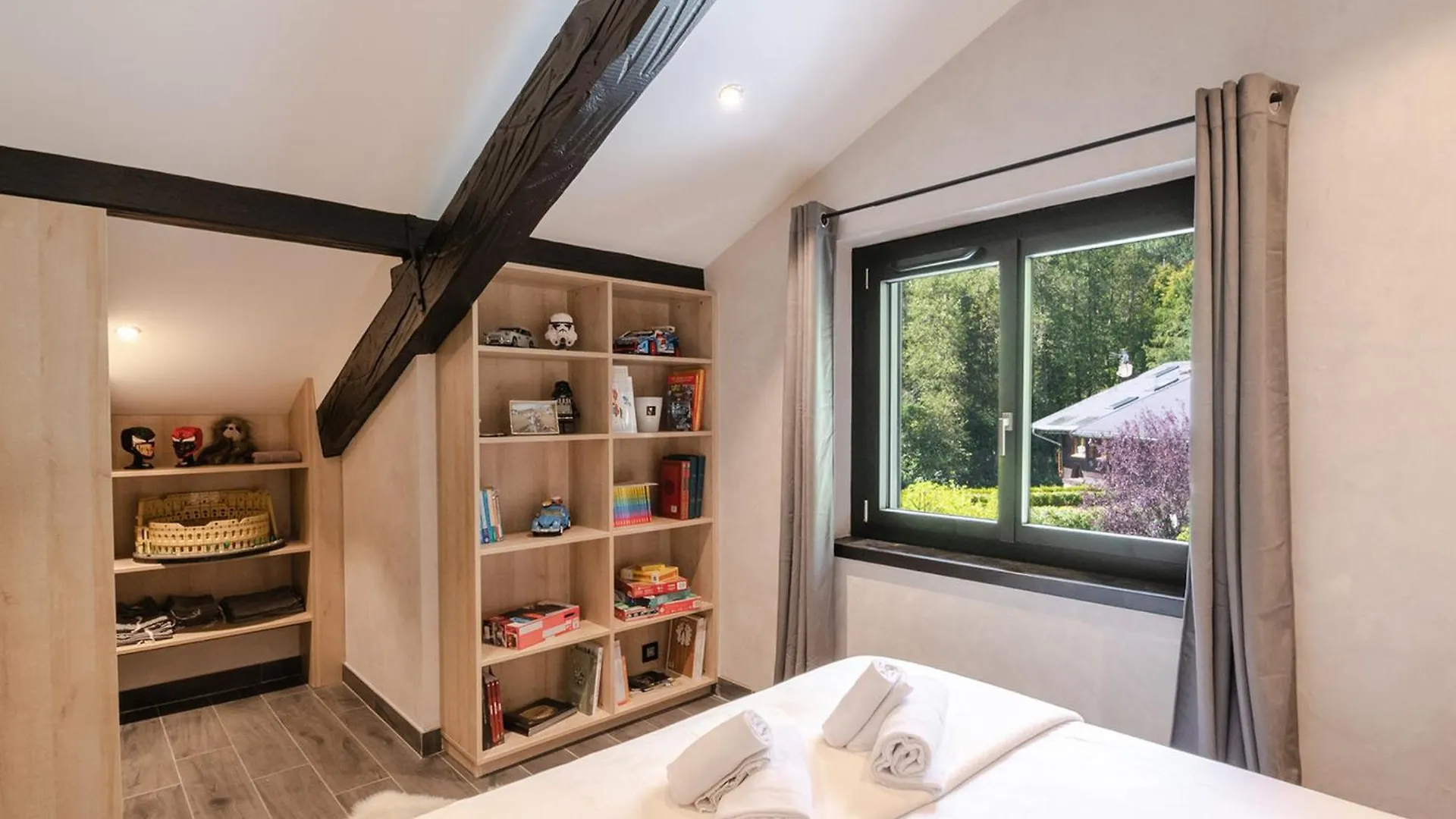 Demi-Chalet Cosy A Chamonix Avec Jardin, Parking Et Wi-Fi - Fr-1-343-227